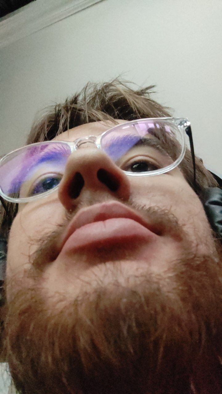 А тут должно было быть моё фото